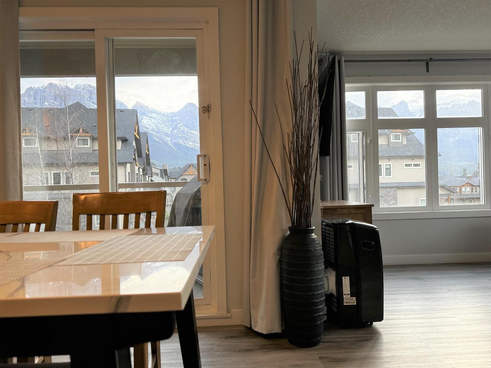 Windtower Lodge - Canmore Eksteriør billede